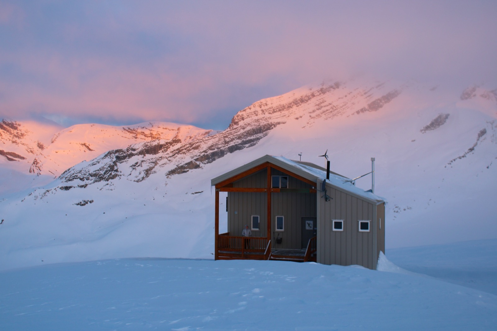 And there was a nice view of the Guy hut in the evening light..