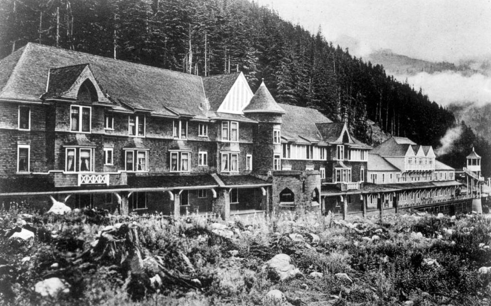 GlacierHouse.jpg